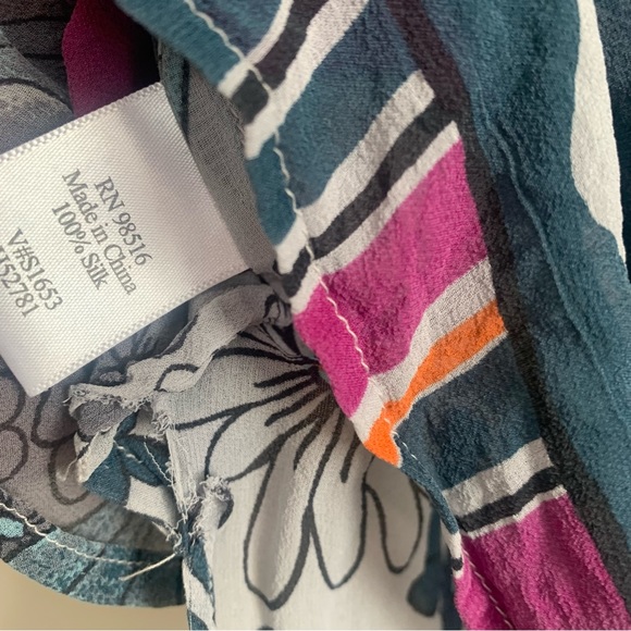 Coldwater Creek 100% Silk Floral Striped Tunic Top - Picture 12 of 12